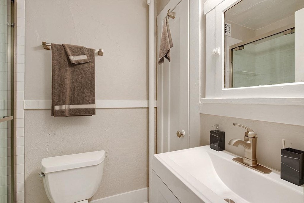 960 Pearl Apartments in Denver, Colorado