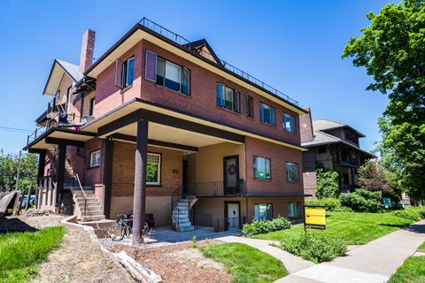 Cross Park Apartments in Denver, CO