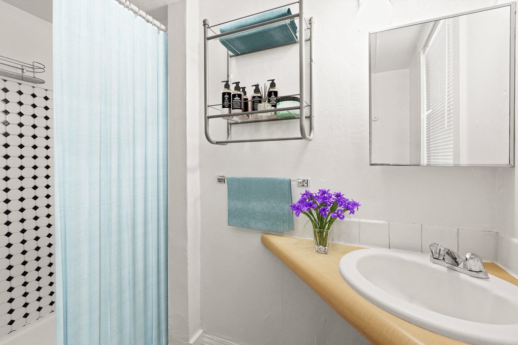 Cross Park Apartments in Denver, CO