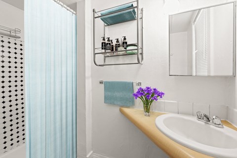 Cross Park Apartments in Denver, CO