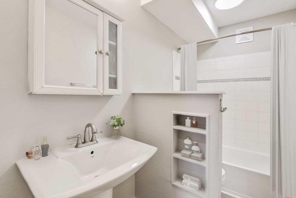 Garfield Park Apartments in Denver, Colorado