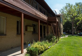 1581 South Ash Street 1-2 Beds Apartment for Rent - Photo Gallery 4