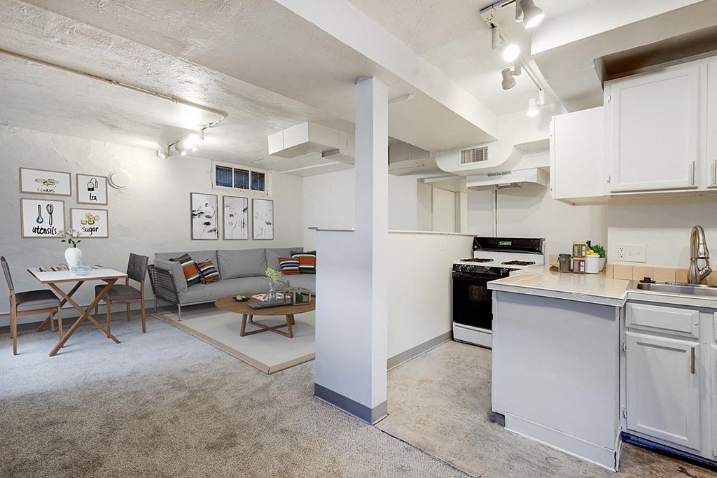 1230 Pearl Apartments in Denver, CO