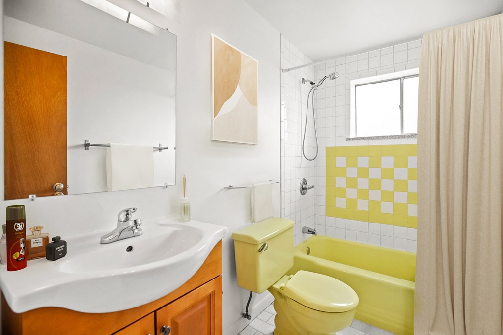 The Shamrock Apartments in Denver, CO