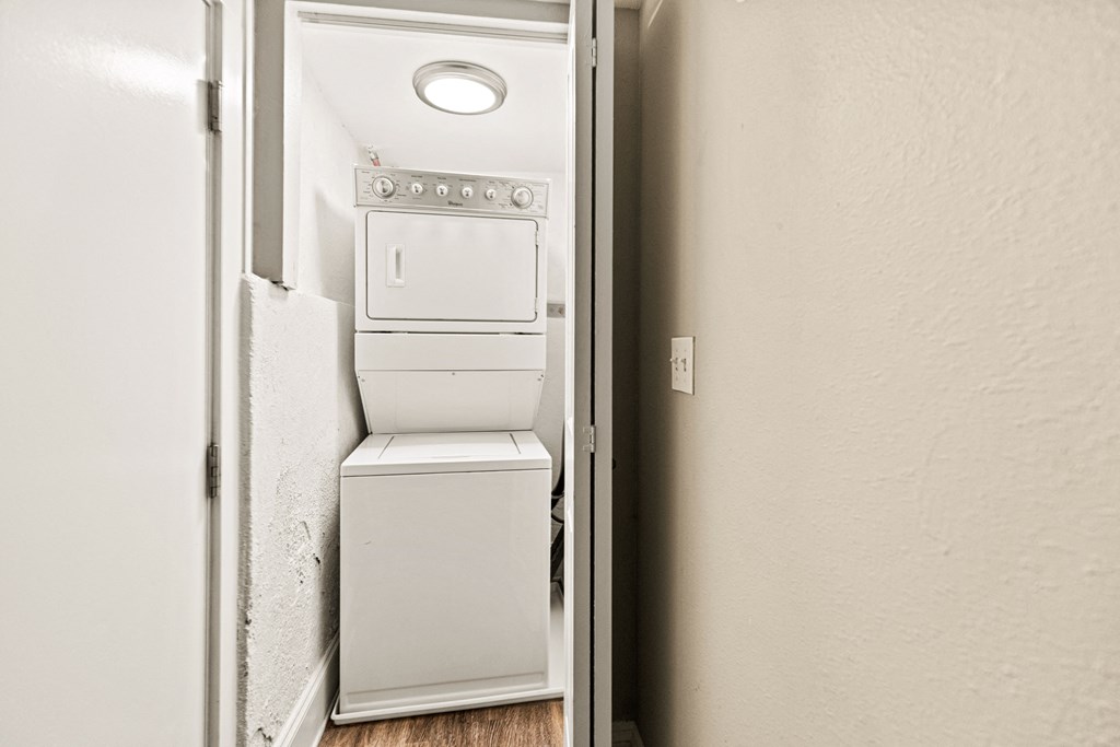 The Glenellen Apartments in Denver, CO