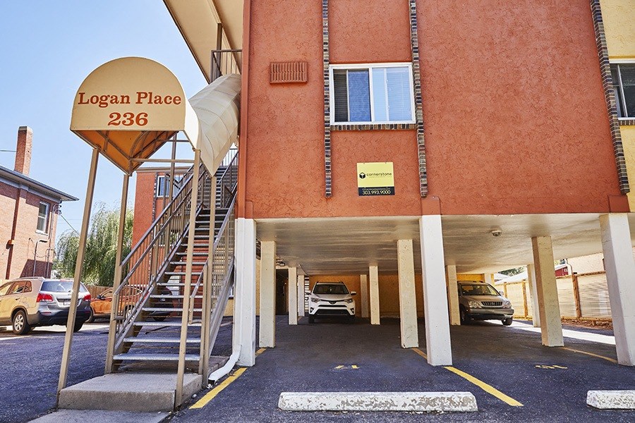 Logan Place Apartments in Denver, CO
