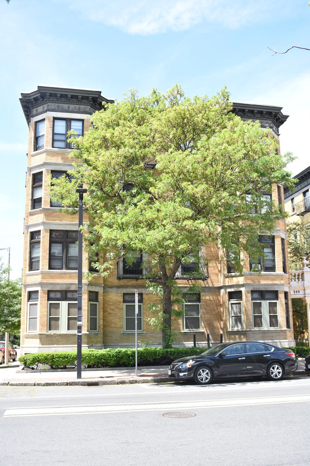 Newcastle-Saranac Apartments