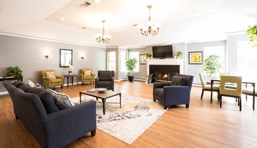 Clubhouse Front Room