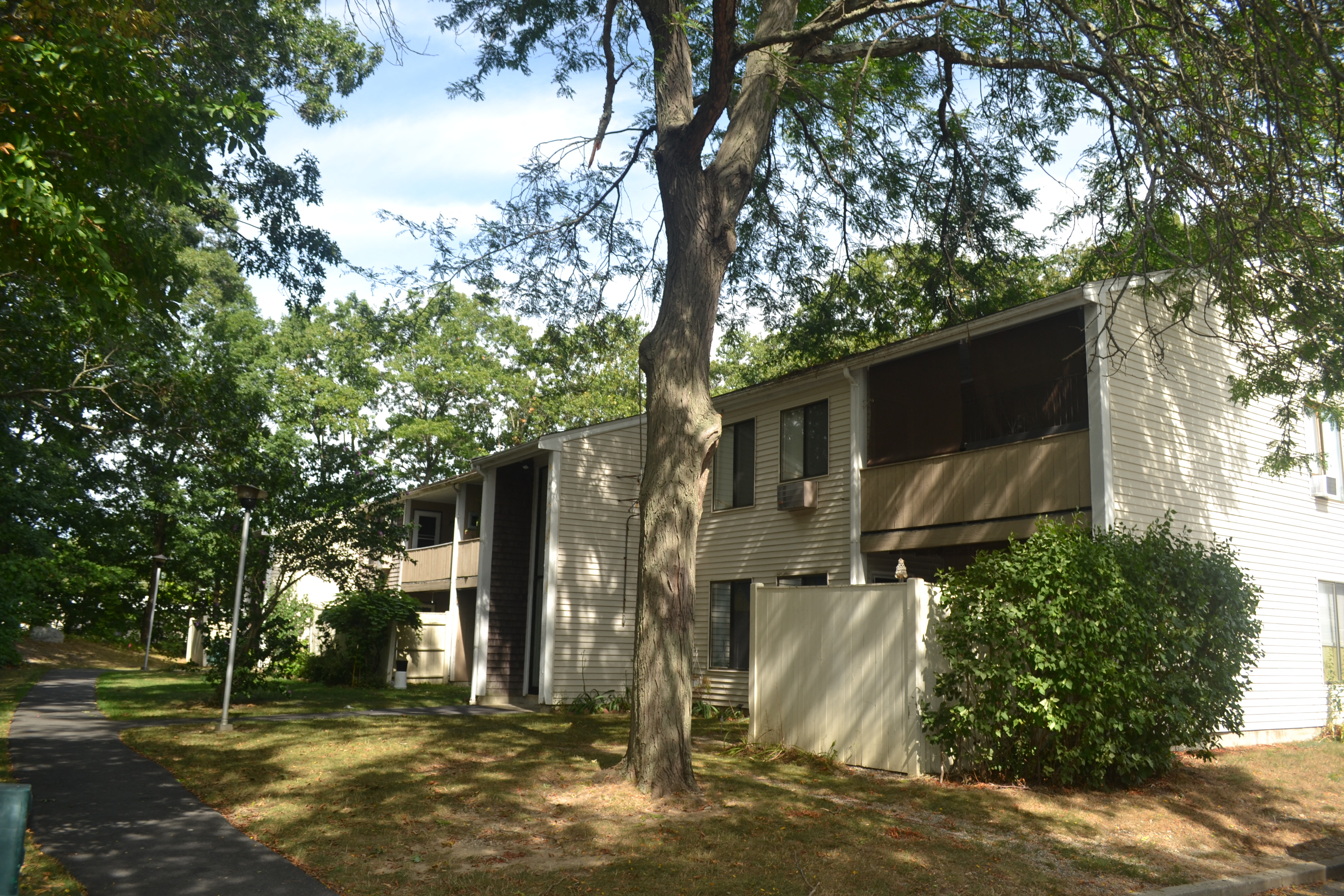 Hillcrest Acres Apartments Apartments in Attleboro, MA