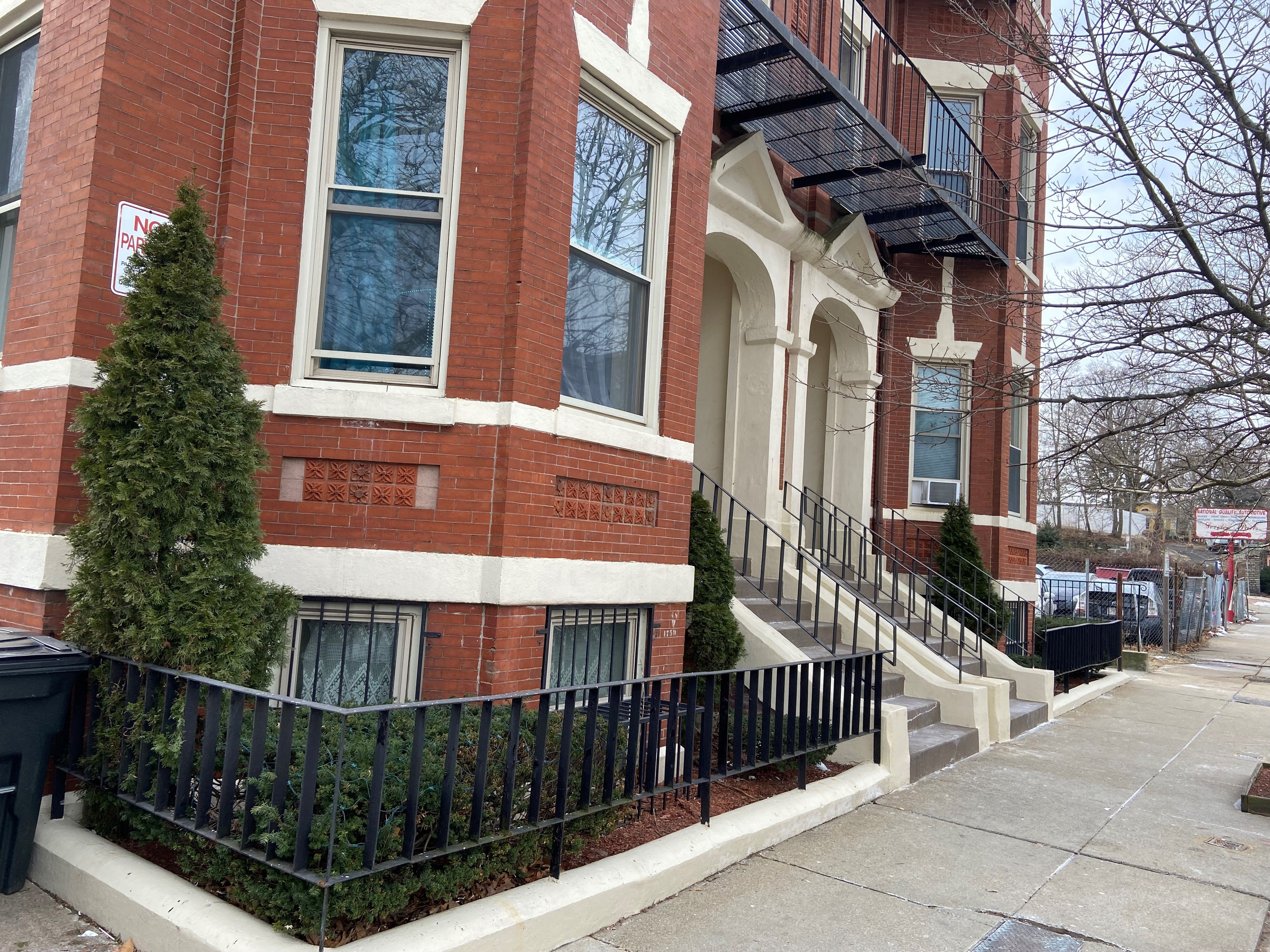 the building in which the apartment is located