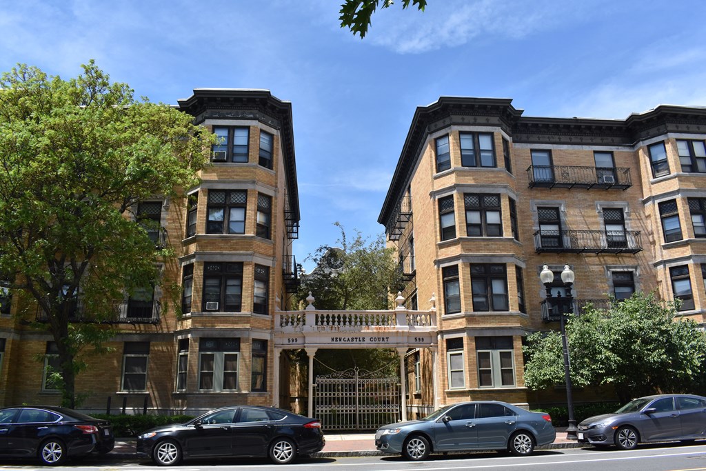 Twin Buildings Connected by a Lovely Courtyard.