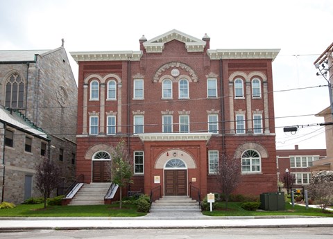 23 Hawley Street 1-2 Beds Apartment for Rent