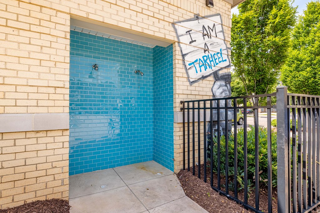 1701 North Apartments