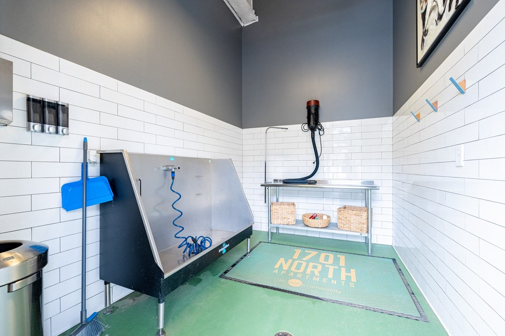 1701 North Apartments