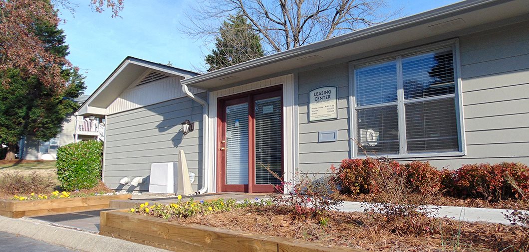 Photos and Video of Legacy Pointe Apartments in Greensboro, NC