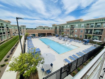 Luxurious pool Luxurious pool at Ardmore at the Trail in 28079 - Photo Gallery 6