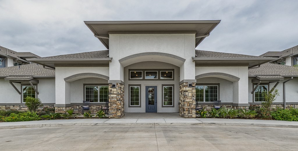 the estates entrance