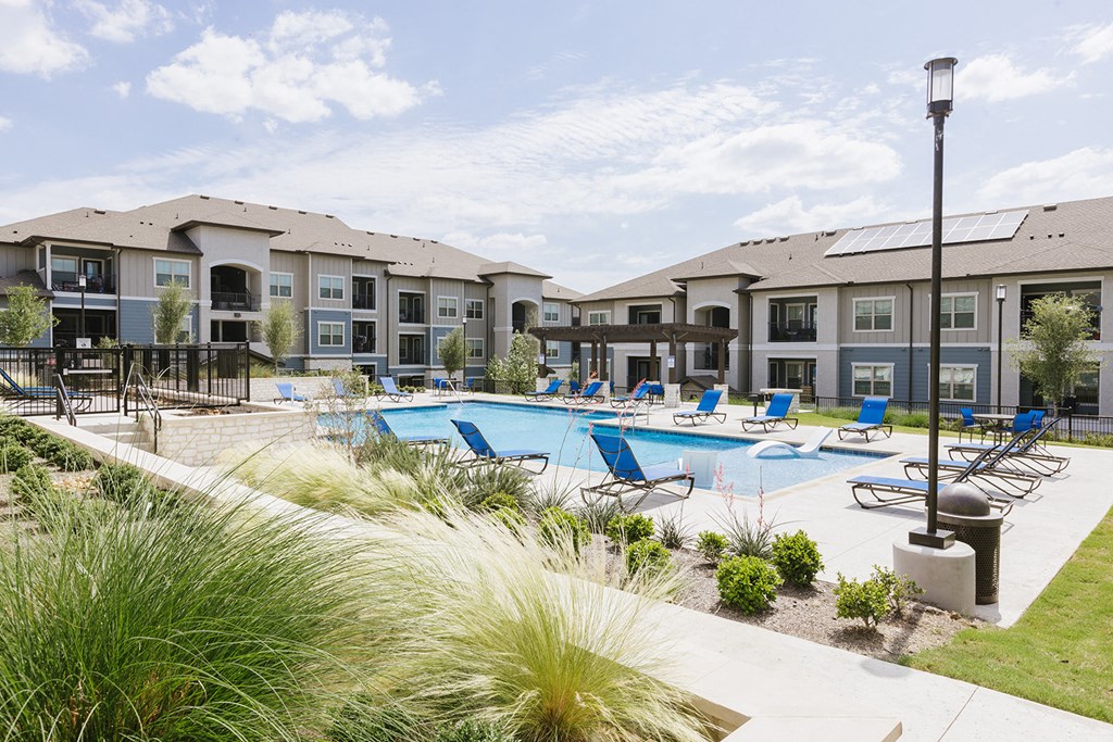 the preserve at ballantyne commons pool and apartment buildings