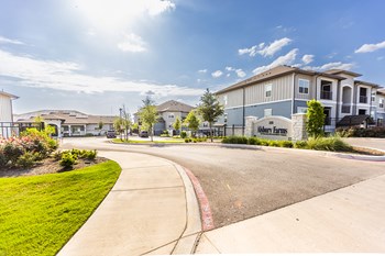 231 Noblewood Dr 1-4 Beds Apartment, Affordable for Rent - Photo Gallery 5
