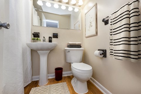 Laurel park apartments bathroom