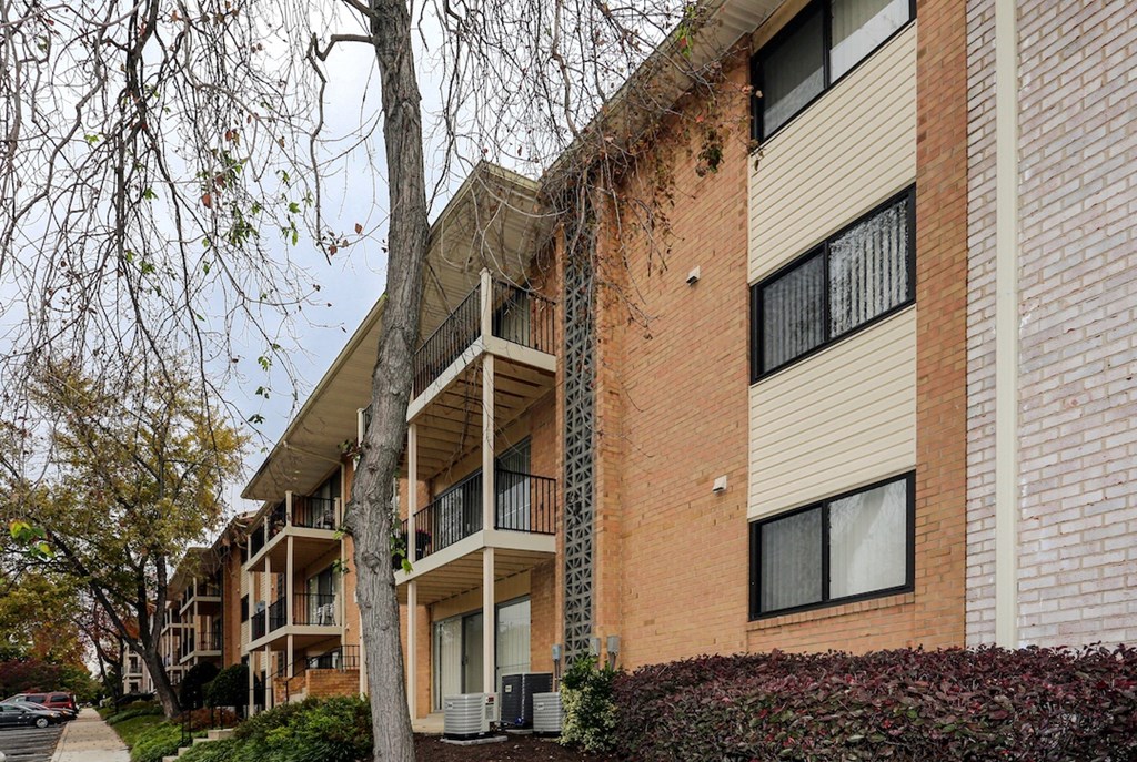 laurelton court exterior