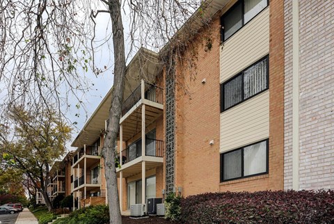 laurelton court exterior