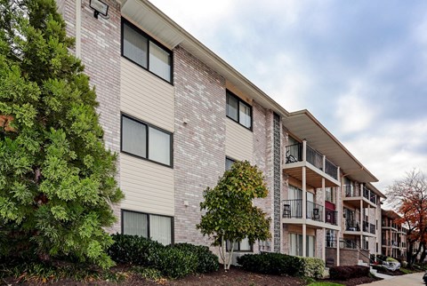 laurelton court exterior