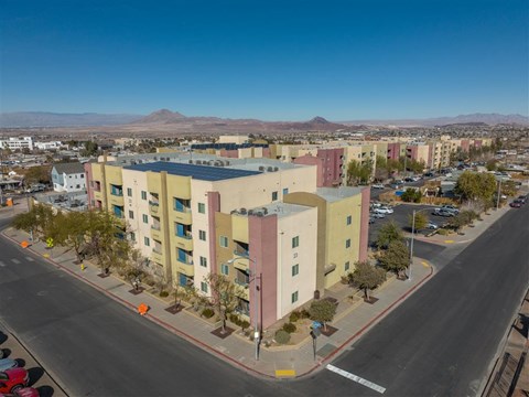 132 E. Pacific Ave 1-2 Beds Apartment for Rent