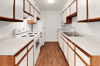 4027 North Bennington Ave. 1-2 Beds Apartment for Rent - Photo Gallery 129