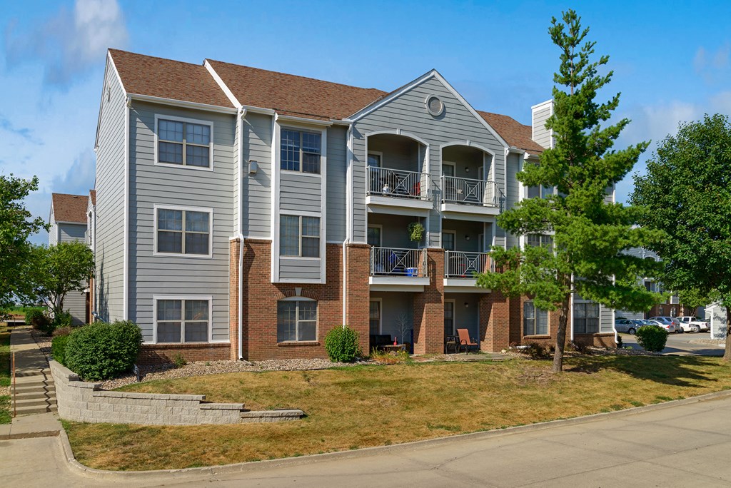 our apartments offer a spacious living area with a spacious yard