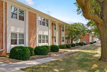 3821 66th Street 1-3 Beds Apartment for Rent - Photo Gallery 2