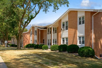 3821 66th Street 1-3 Beds Apartment for Rent - Photo Gallery 3