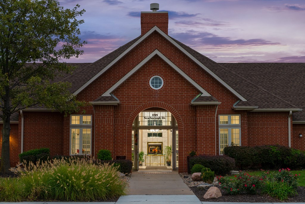 the church of the redeemer building at dusk