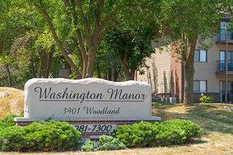 3901 Woodland Ave. 1-2 Beds Apartment for Rent