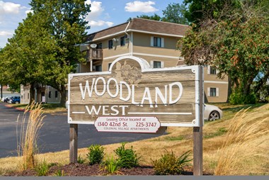 4403 Woodland Ave 2 Beds Apartment for Rent