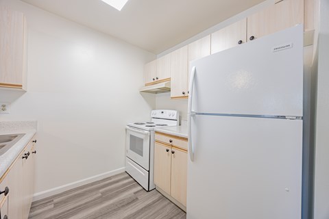 22816 Market St 1-2 Beds Apartment for Rent