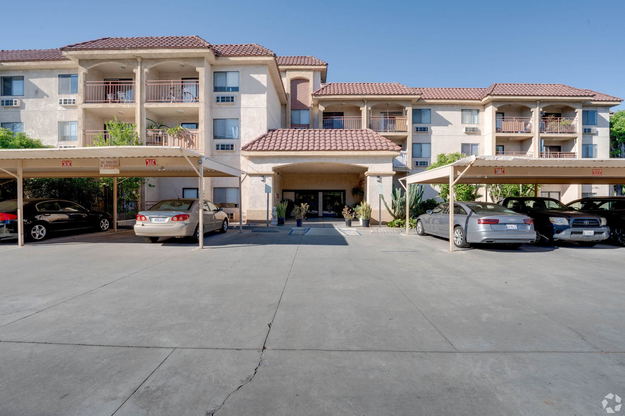 Flamingo Garden Senior Apts