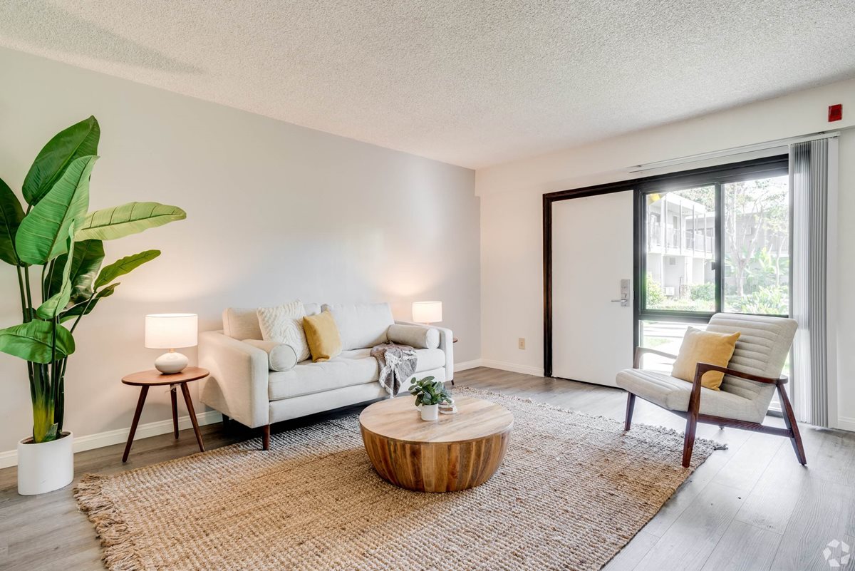 Alosta Place Apartments