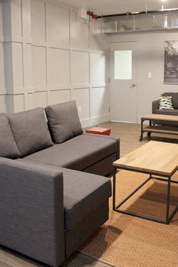 The Commonwealth Lounge