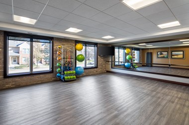 200 E Burnsville Pkwy 1-3 Beds Apartment for Rent