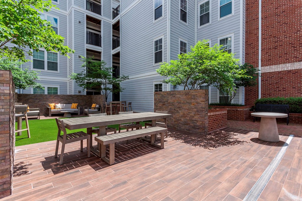 Outdoor Patio at The Tuscany, Alexandria, 22304