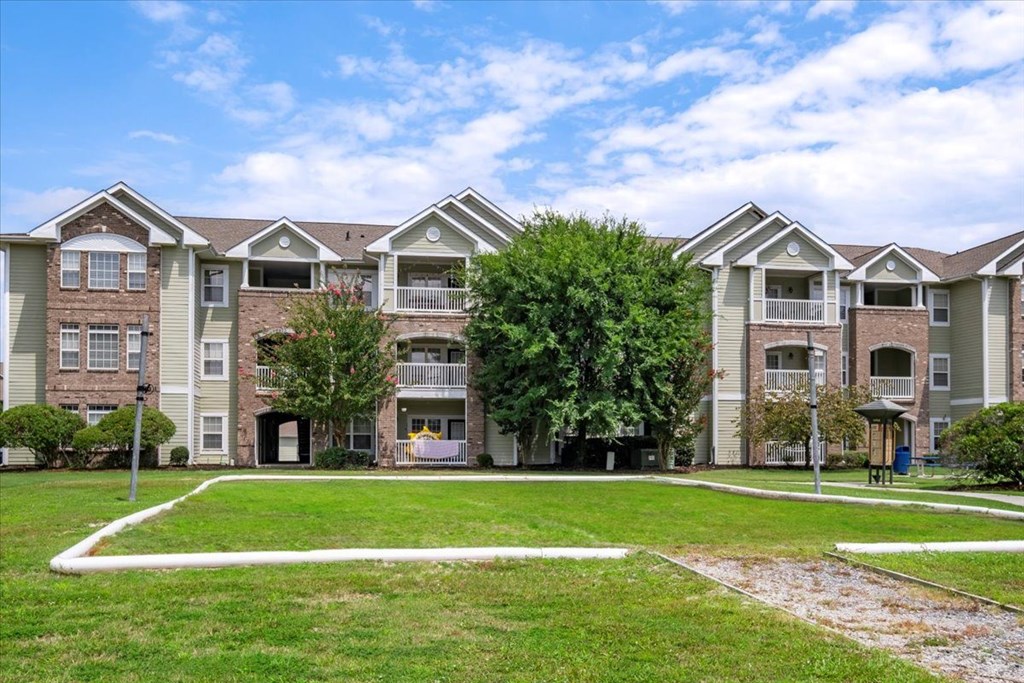 Green Outdoor Spaces at Puller Place Apartments, North Carolina, 28546