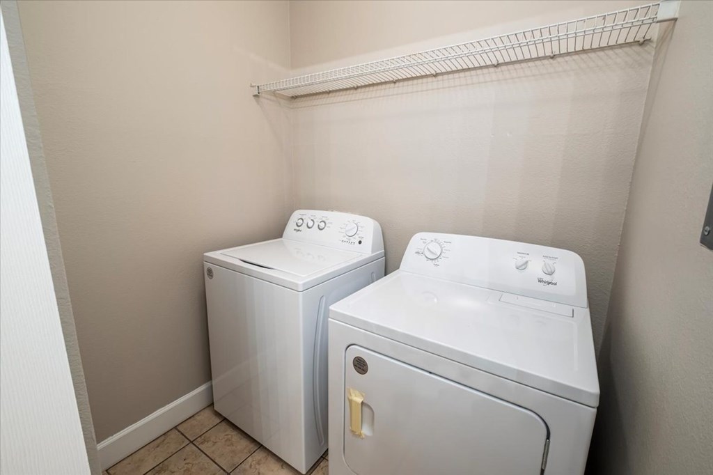 Washer Dryer at Puller Place Apartments, Jacksonville, 28546