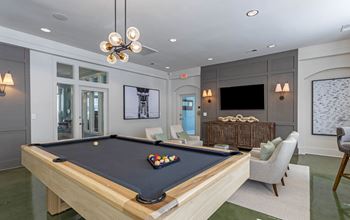 Billiards & Lounge