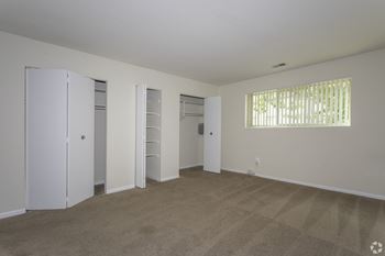Very Large Floor Plans with Oversized Closets