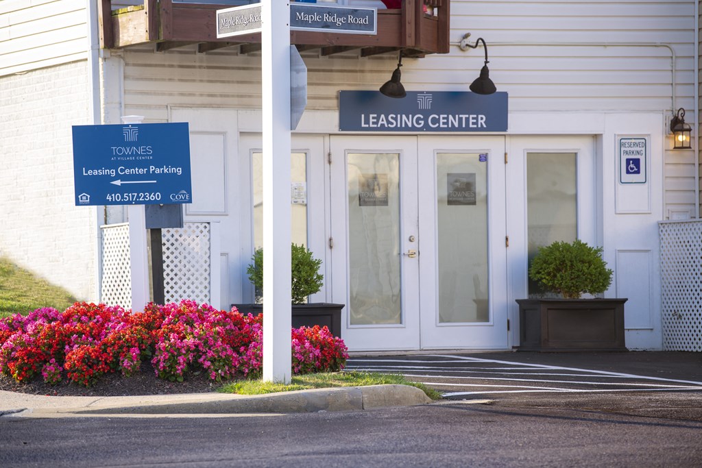 Entryat Townes at Village Center, Maryland