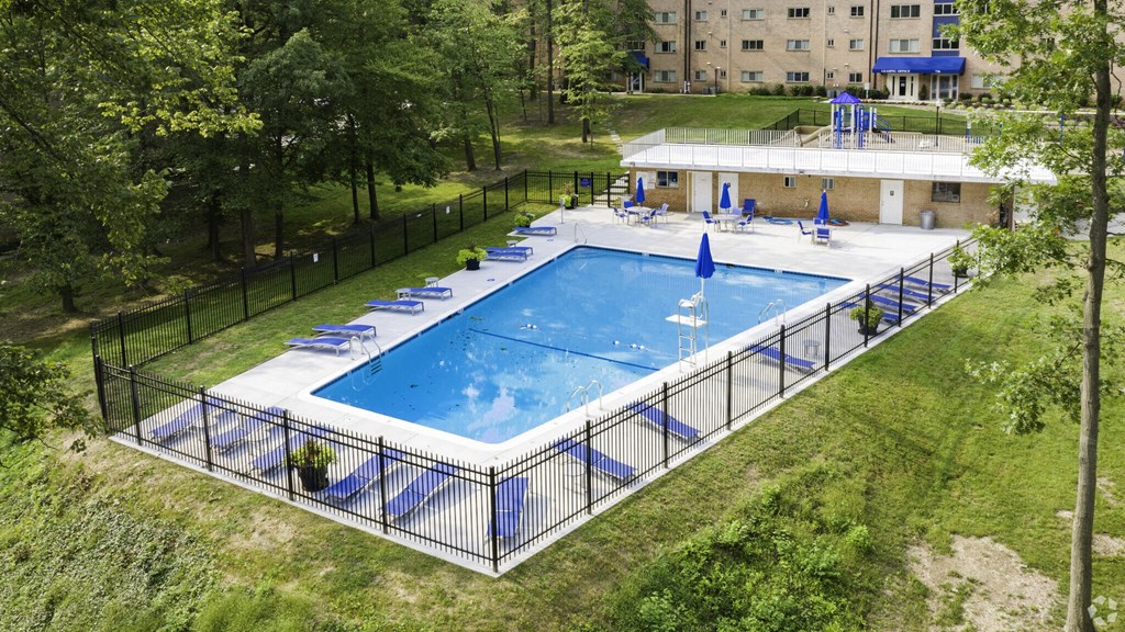 Resort Inspired Pool with Sundeck Resort Inspired Pool with Sundeck at Somerset at Towson Apartments, Towson, MD, 21204