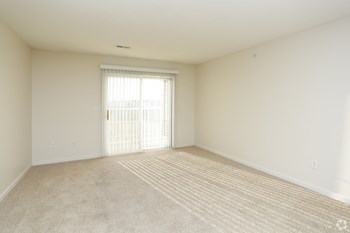 1274 Deerfield Blvd 1-3 Beds Apartment for Rent - Photo Gallery 5