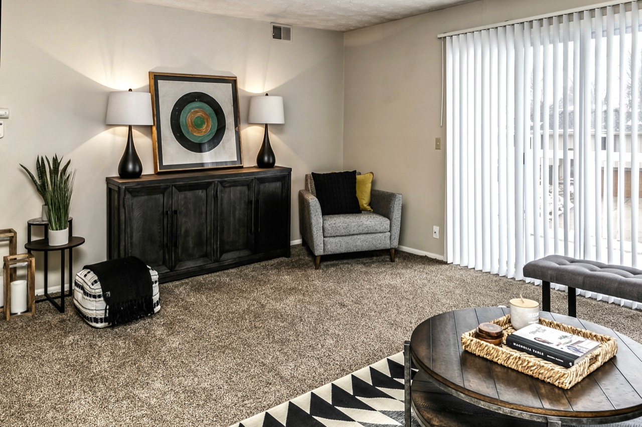 Large living rooms at Club at Highland Park Apartments, Omaha, NE