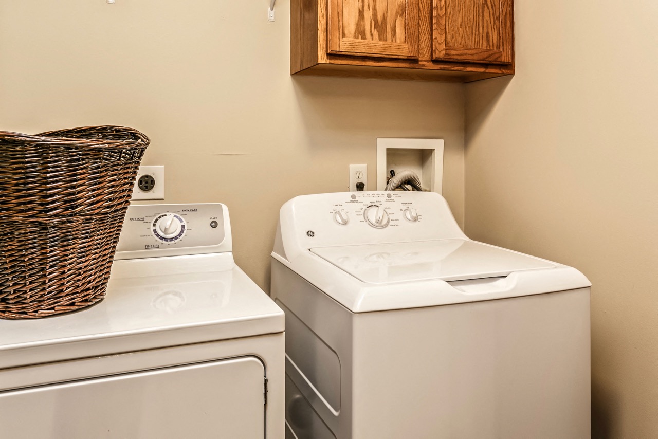 In - Home Laundry at Tiburon View Apartments, Nebraska, 68136